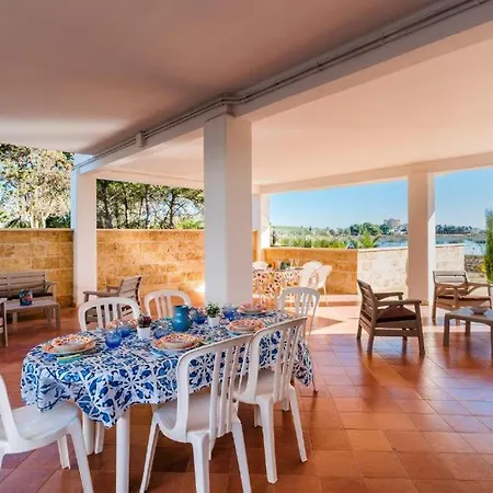 Del Bacino * Porto Cesareo